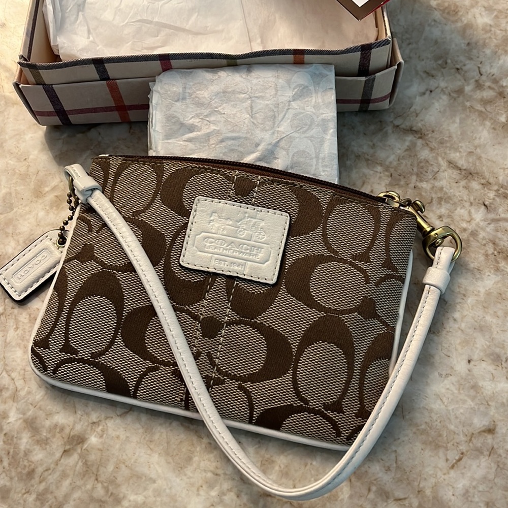 Coach Authentic Signature Canvas Wristlet Pouch E… - image 5